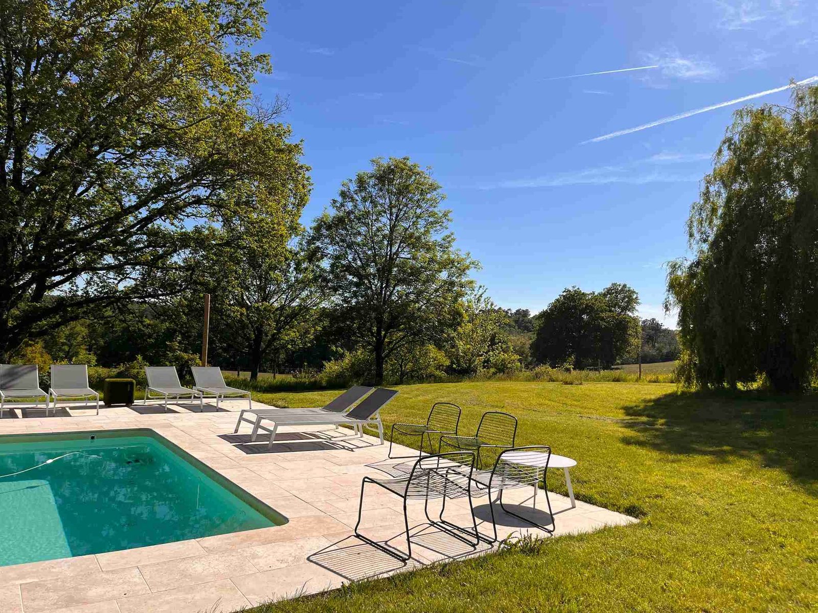 Private pool and gardens at Chez Le Vigneron, holiday home in Monfaucon, Dordogne (12)