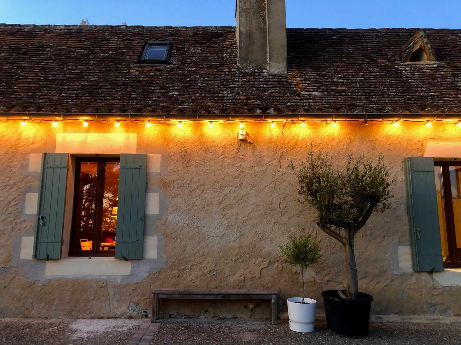 Private pool and gardens at Chez Le Vigneron, holiday home in Monfaucon, Dordogne (15)