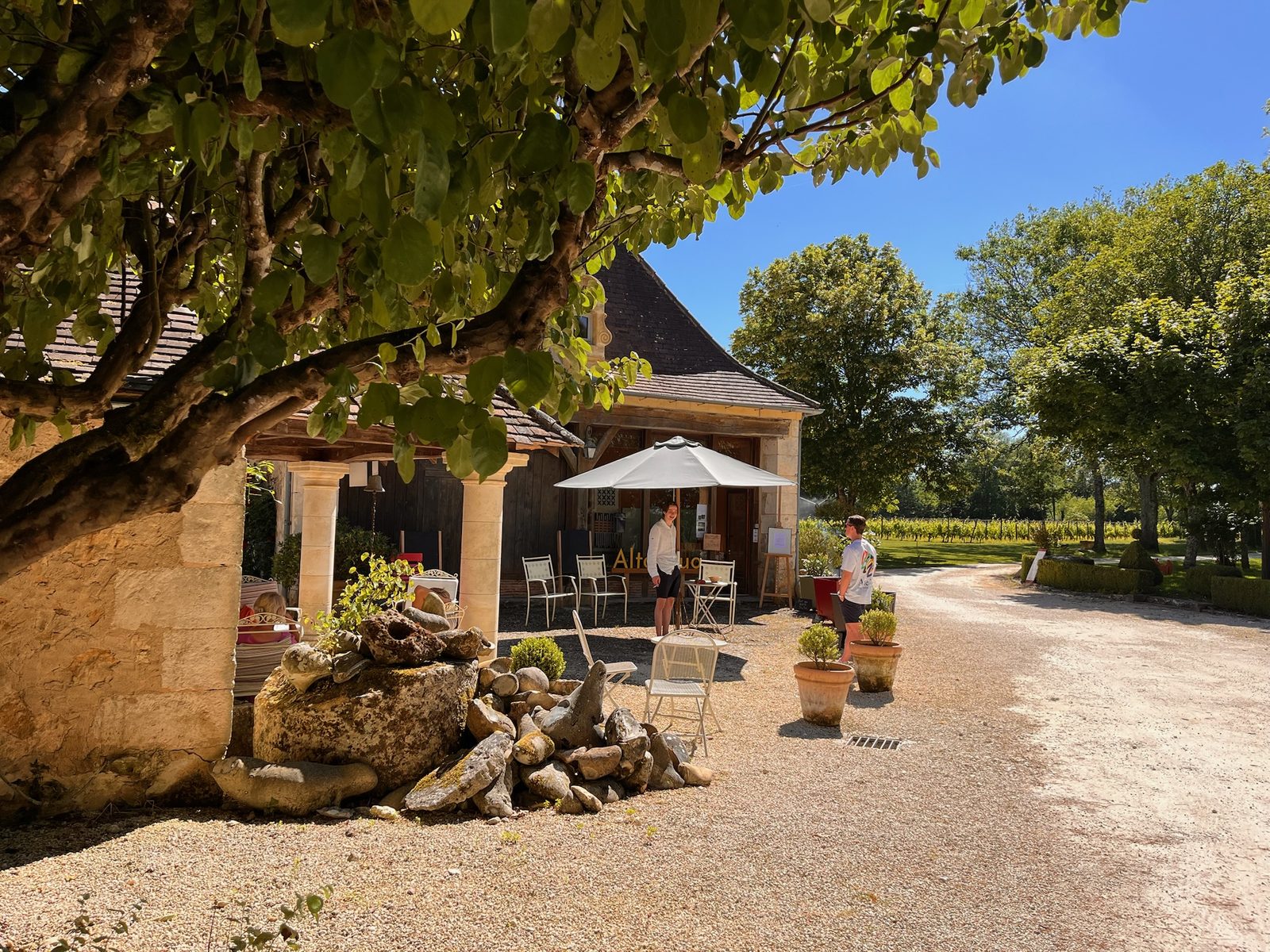 Dordogne countryside, villages and vineyards near Bergerac, close to Chez Le Vigneron (11)